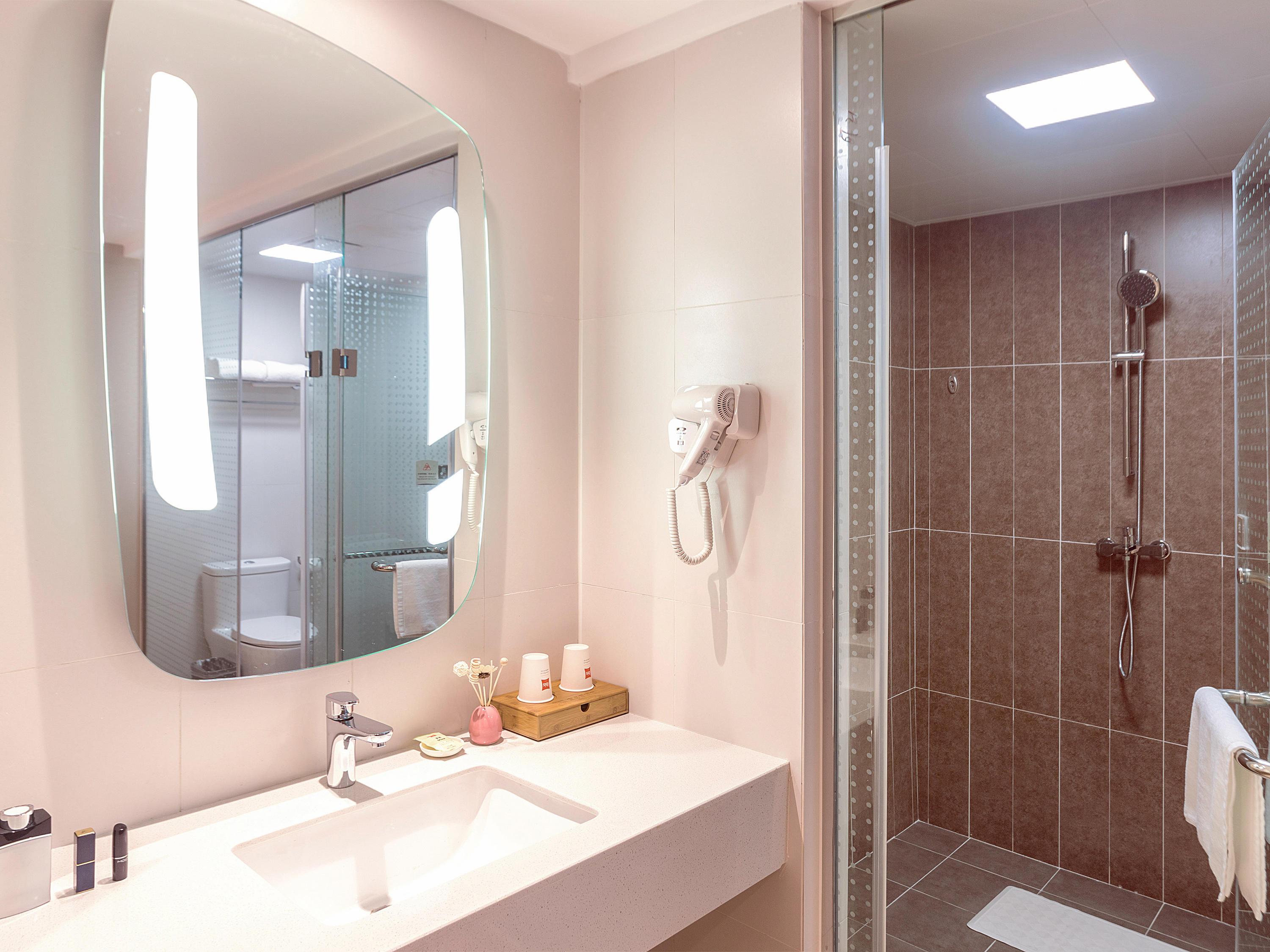 Ibis Zhengzhou Longhai Road Dış mekan fotoğraf