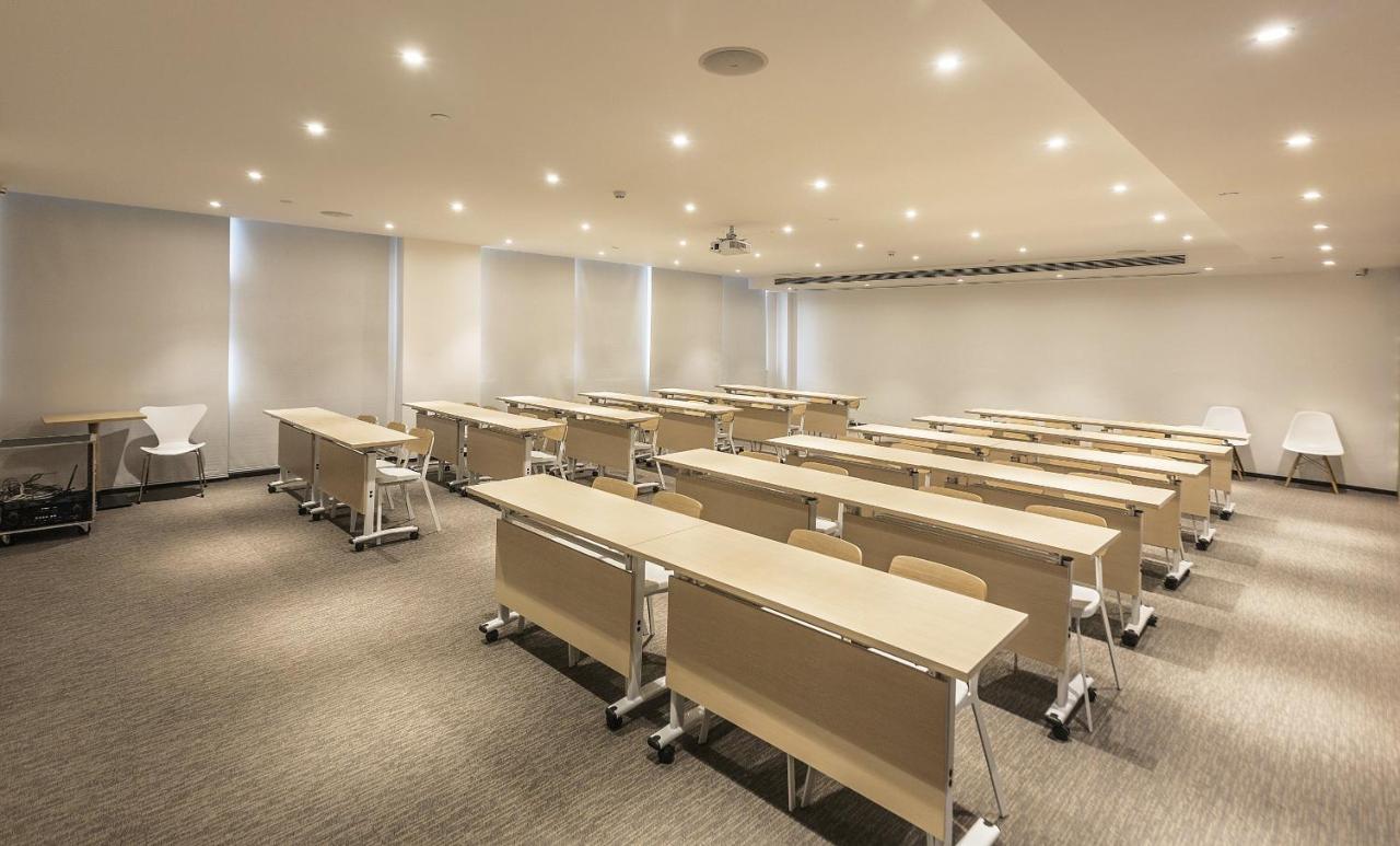 Ibis Zhengzhou Longhai Road Dış mekan fotoğraf